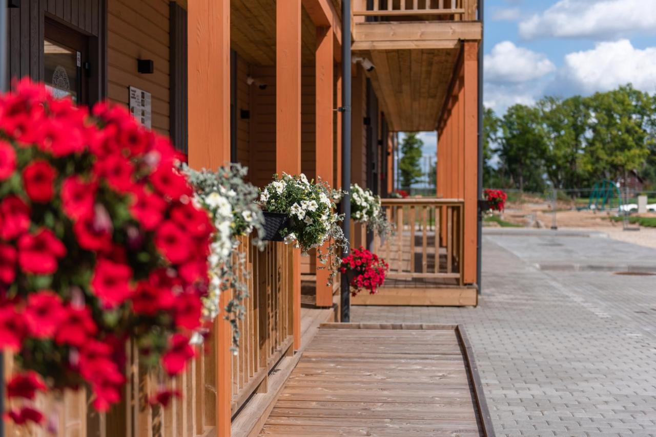 Bestes Apartamenti Koceni Kültér fotó