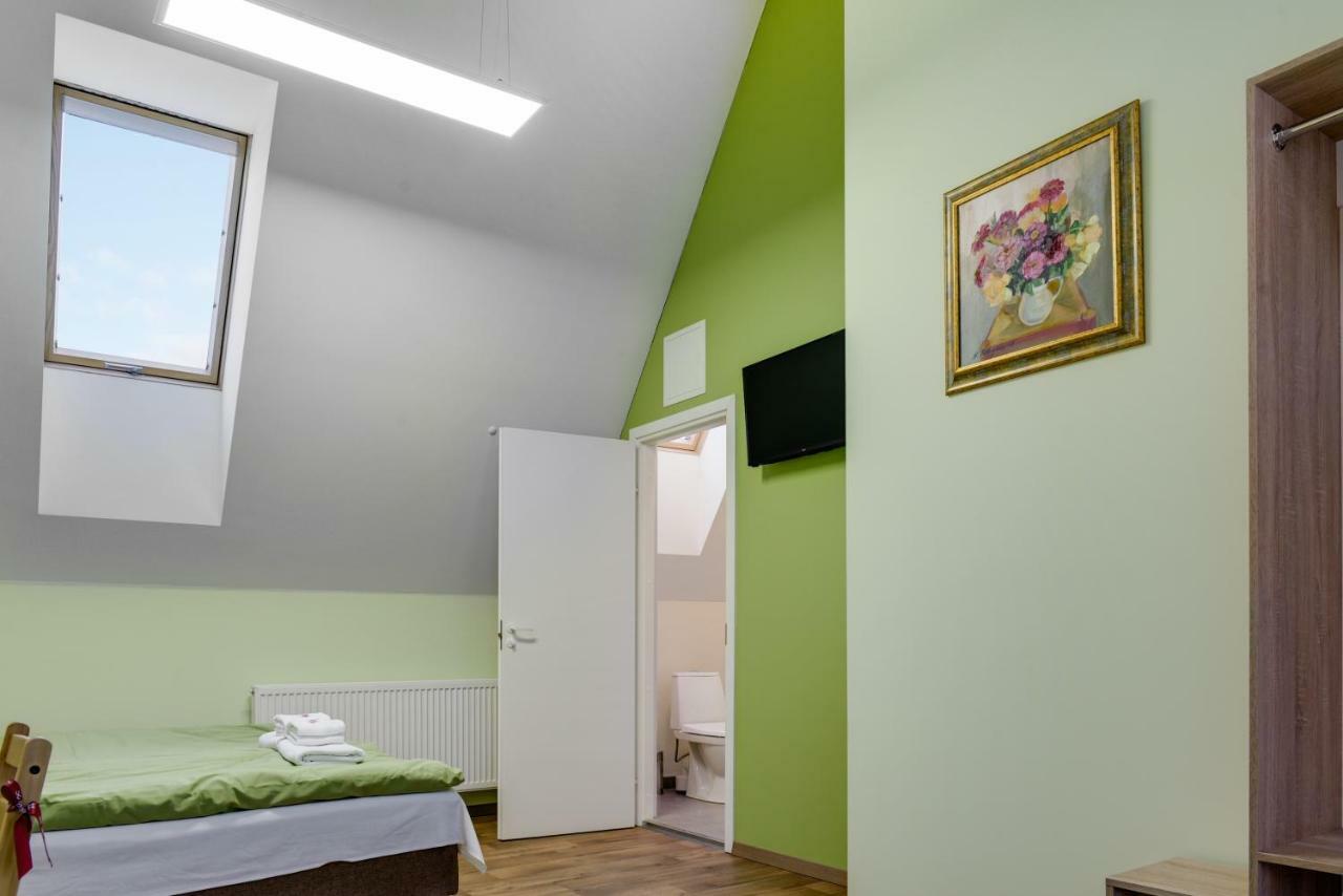 Bestes Apartamenti Koceni Kültér fotó