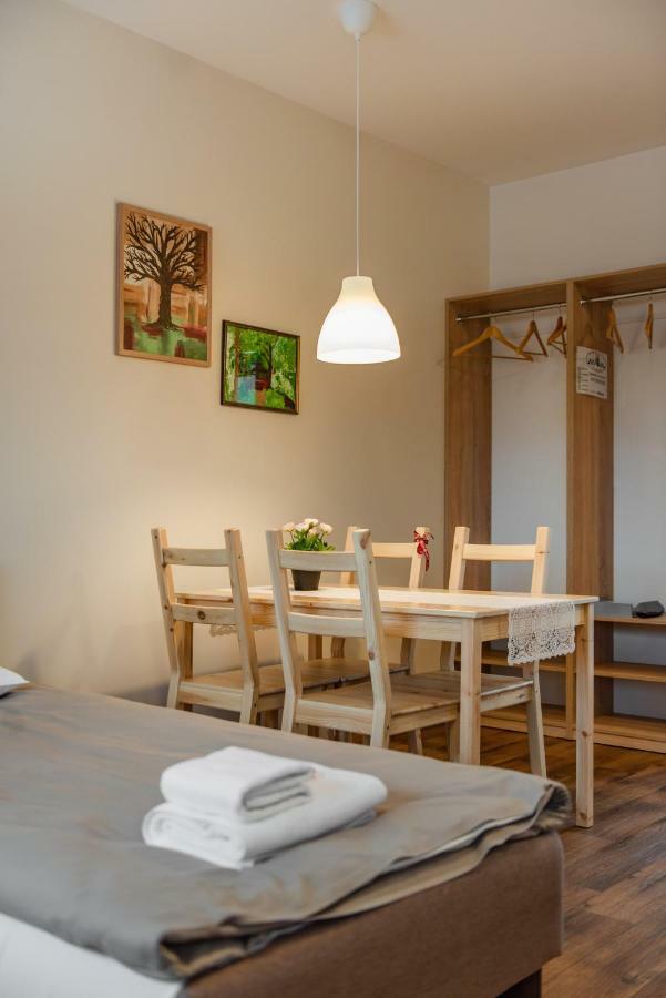 Bestes Apartamenti Koceni Kültér fotó